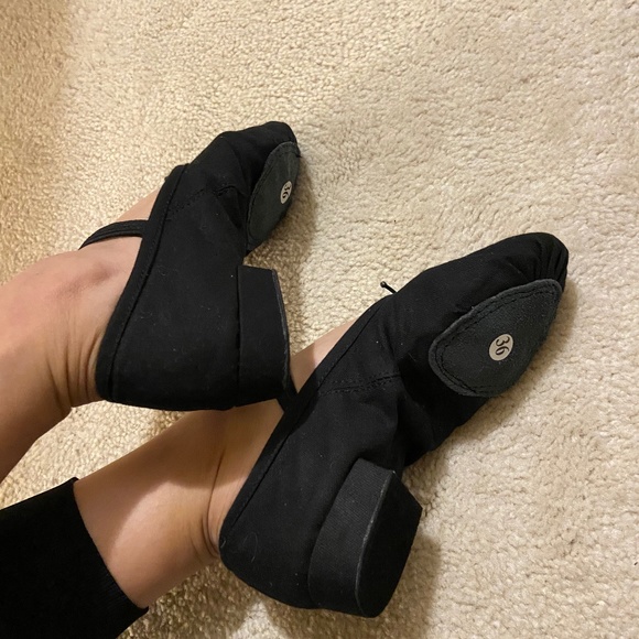 Black ballet/dance/modern shoes - Picture 1 of 3